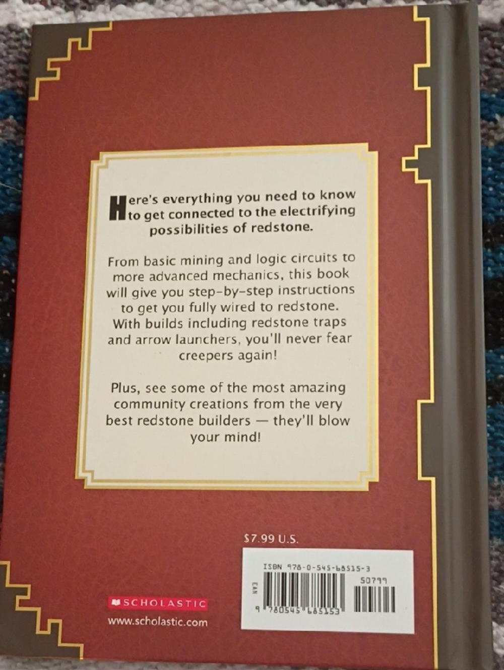 Minecraft:The Complete Handbook Collection - Picture 7 of 9